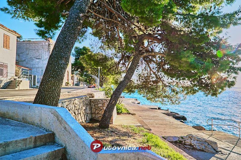 Апартаменти Apartman Lucana Трибунь Екстер'єр фото